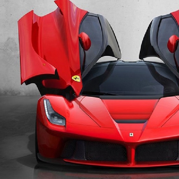 5 Supercar V12 Bertenaga Paling Kuat di Dunia