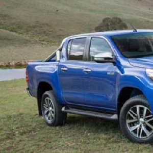 Toyota Resmi kenalkan Spesifikasi Toyota Hilux 2016 