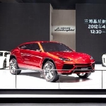 Lamborghini Urus akan Diproduksi 300 unit Pertahun