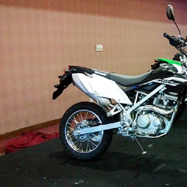 Kawasaki KLX 150 Tampil Perdana di Jakarta Fair