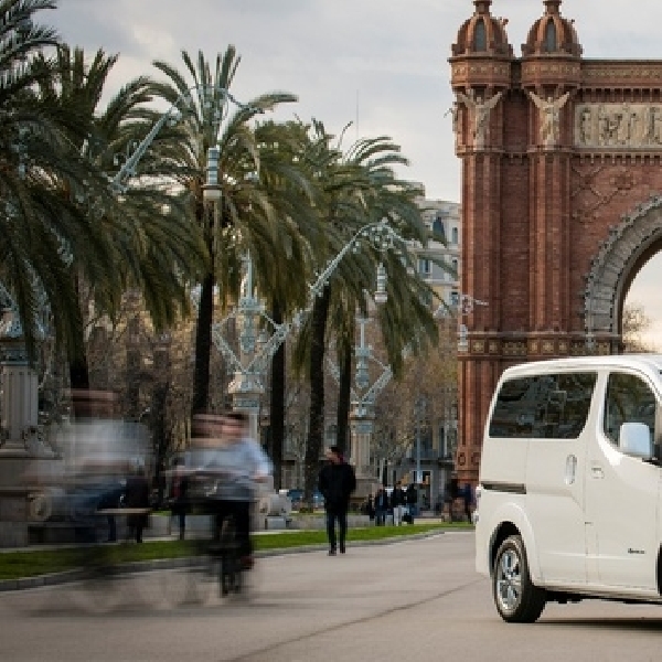 Nissan Kenalkan E-NV200 Evalia 7 Penumpang