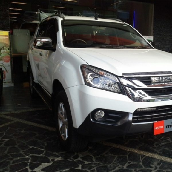 Isuzu MU-X Facelift akan Hadir di GIIAS 2015