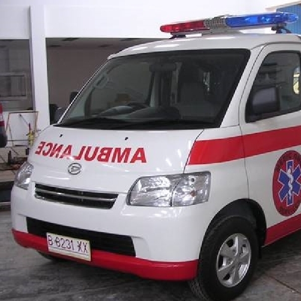 Daihatsu Sumbang 2 Unit Mobil Ambulan Kepada Warga