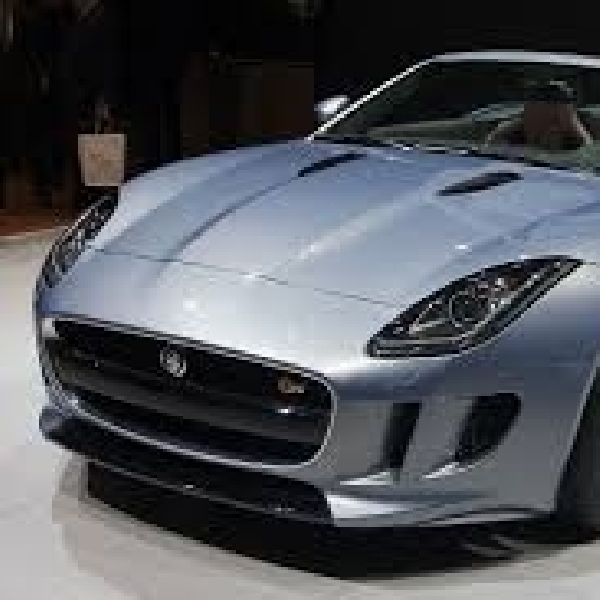 Jaguar F-Type SVR akan Usung Sistem All wheel Drive 