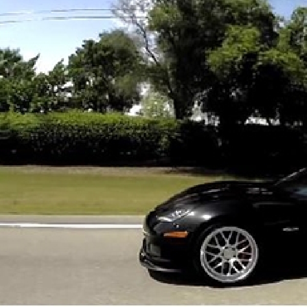 Corvette Z06 Modifikasi Melawan Dodge Viper SRT - Nitro vs Standar