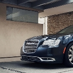 Chrysler 300C Terbaru Mendebut di IIMS 2015