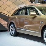 SUV Pertama Bentley akan Gendong Mesin Diesel