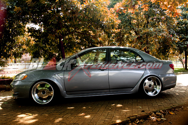 Toyota Altis "Super Celong"