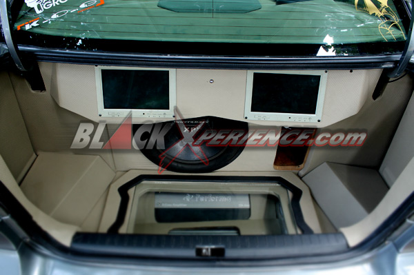 Toyota Altis "Super Celong"