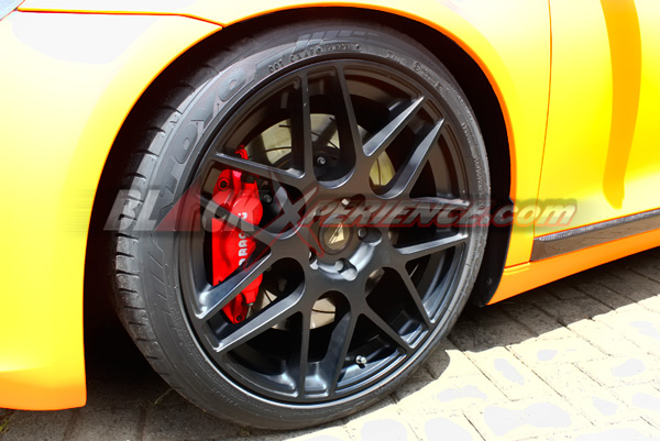 SCIROCCO Racing Look Dengan Kelir Eye Catchy