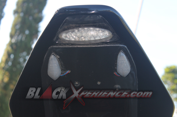 Biaya Murah Berhasil Ubah Megapro "Berkaki" Moge