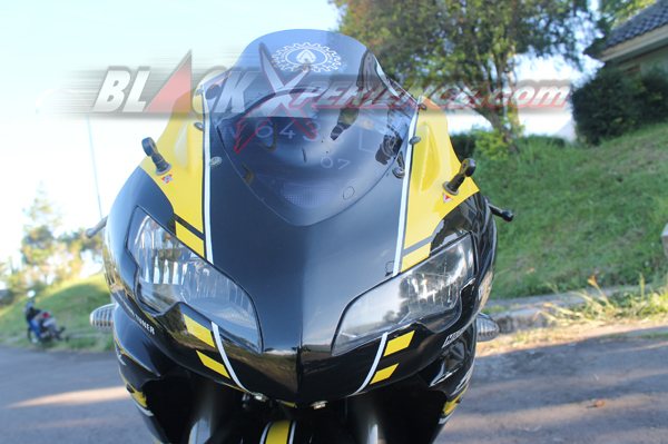 Biaya Murah Berhasil Ubah Megapro "Berkaki" Moge