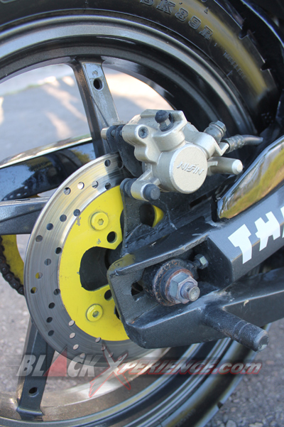 Biaya Murah Berhasil Ubah Megapro "Berkaki" Moge