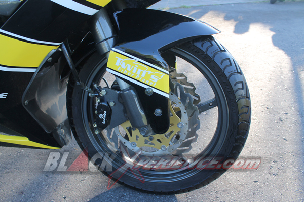 Biaya Murah Berhasil Ubah Megapro "Berkaki" Moge