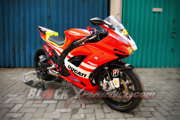 Ninja 250 Rasa Ducati Desmosedici