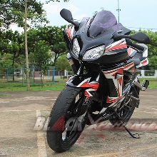 Bajaj Pulsar bertampang Kawasaki ZX6