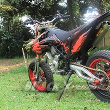 Kawasaki KLX150 Supermoto Caos Custom Bike