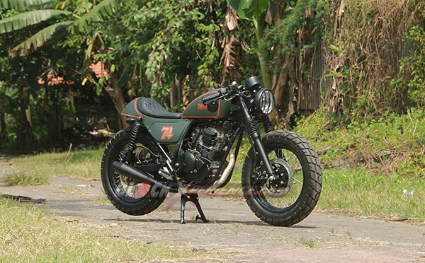 Scorpio cafe racer 