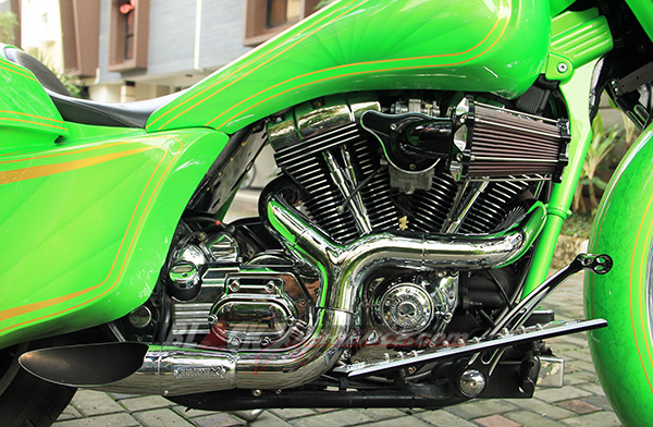 Mesin dan knalpot full chrome