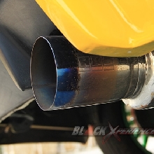 Knalpot HKS melengkapi tampang racing