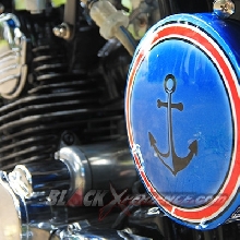 Simbol jangkar juga menempel di tabung custom tempat kelistrikan