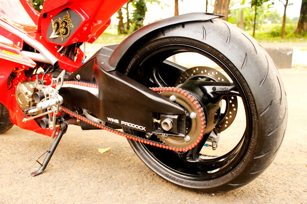 Jupiter Z Adopsi Red Devil Style