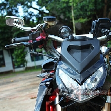 Tampak depan Yamaha Scorpio street fighter