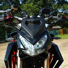 Tampilan depan Yamaha Scorpio street fighter