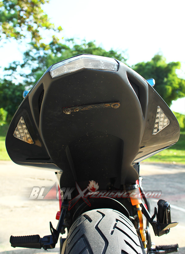 Bodi belakang MV Agusta