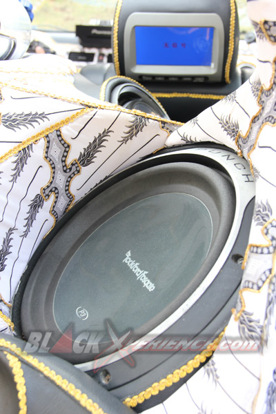 Turbo Kit Zage Melengkapi Modifikasi Swift Batik Khas Nusantara