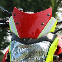 Lampu depan kepunyaan Yamaha Byson