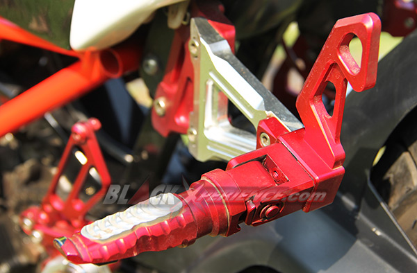 Foot step aftermarket Nui