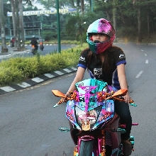 Kawasaki Ninja250 Chrome Spray Sengaja Didesain Untuk Wanita