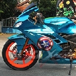 Kawasaki Ninja RR 2 Warna Jadi Identitas Diri Michael