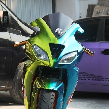 Tampilan depan serupa Kawasaki Ninja 250FI