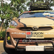 Custom protector melengkapi konsep adventure