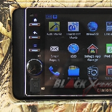 Head unit Clarion AX-1  berbasis Android 