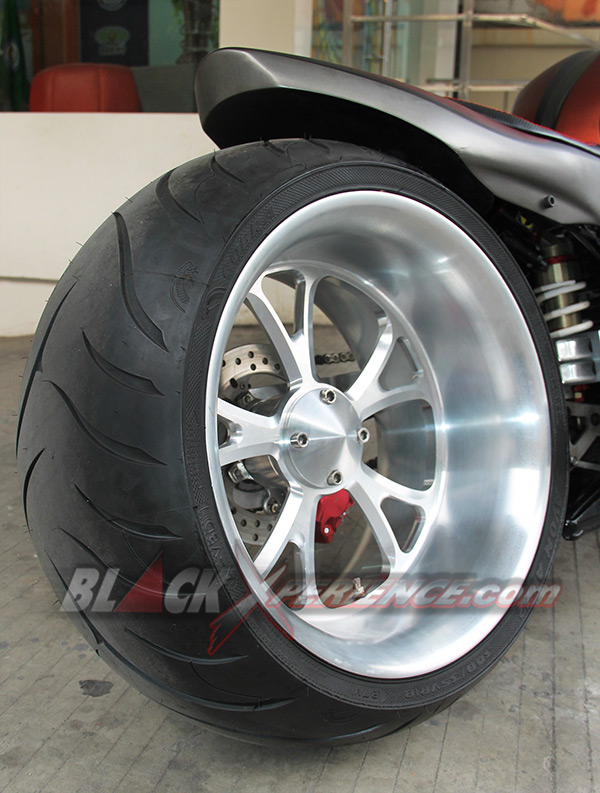 Velg belakang custom CNC 10,5 x 18