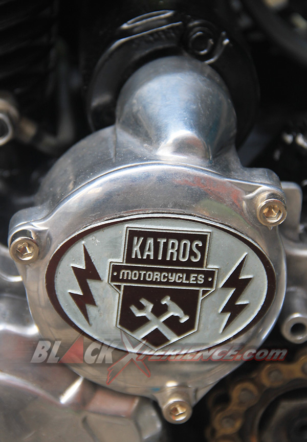 Emblem The Katros Garage
