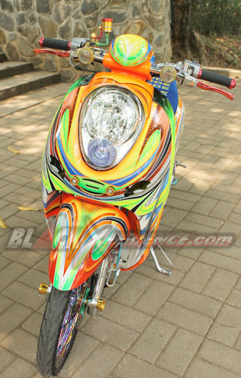Scoopy Kini Tampil Lebih Thailand Look