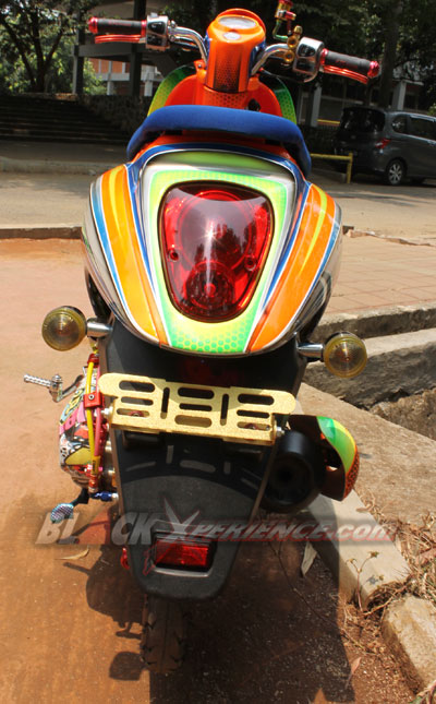 Scoopy Kini Tampil Lebih Thailand Look