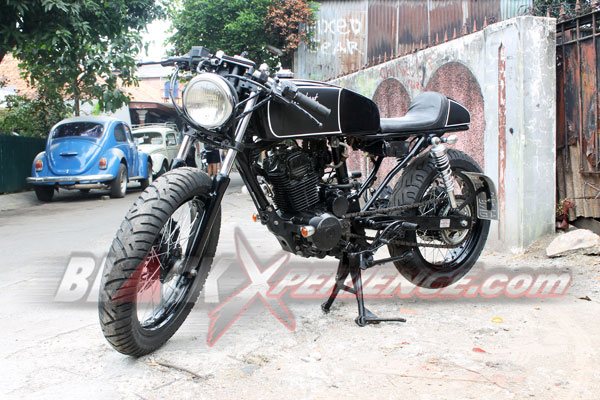 'Macan Hitam' Bergaya Cafe Racer
