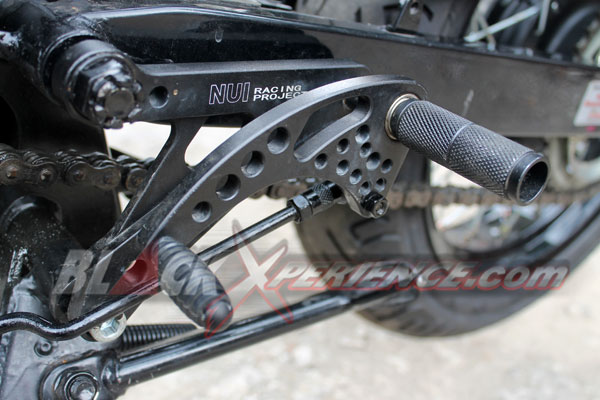 'Macan Hitam' Bergaya Cafe Racer