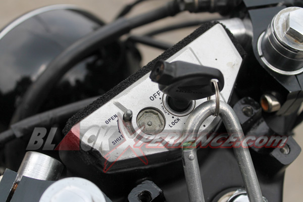 'Macan Hitam' Bergaya Cafe Racer