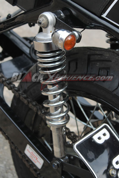 'Macan Hitam' Bergaya Cafe Racer