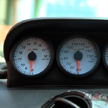 Auto gauge Apexi