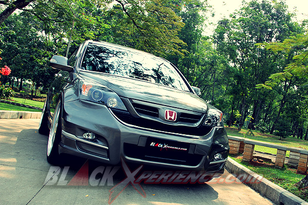 Tampang Elegan Honda CR-V Bermesin Gahar