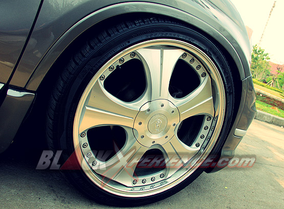 Tampang Elegan Honda CR-V Bermesin Gahar