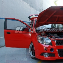 Tampang penuh aura racing