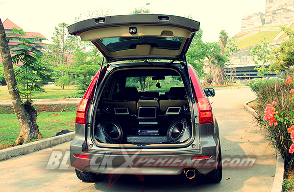 Tampang Elegan Honda CR-V Bermesin Gahar